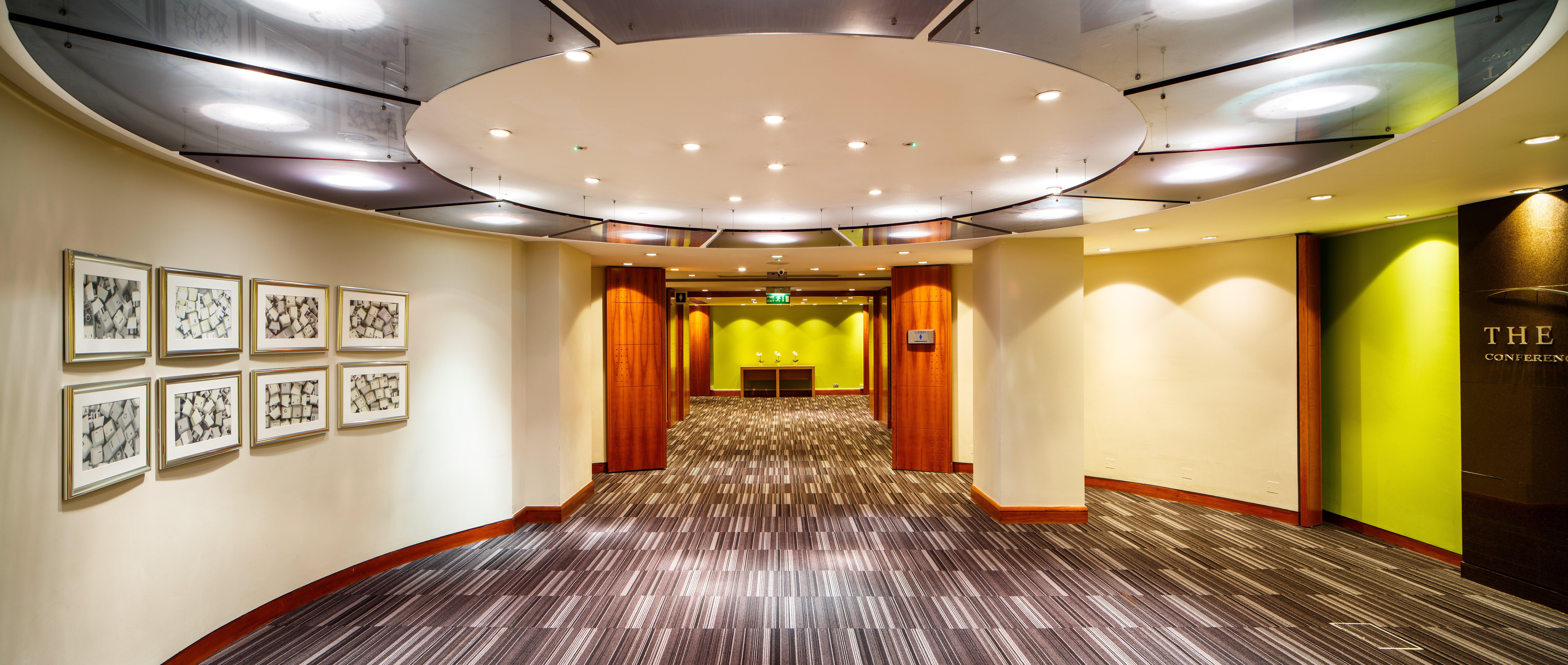 Holiday Inn London Bloomsbury By Ihg Exterior photo